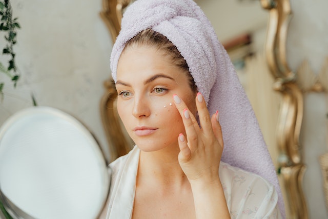 Top Moisturisers and Hydration Techniques article image by Mayerling Skincare